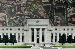 蛟龙探极冰下，创纪录深潜书写中国新传奇