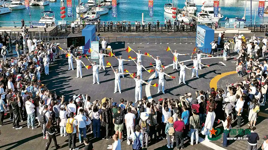 厚植家国情怀 汇聚强军力量