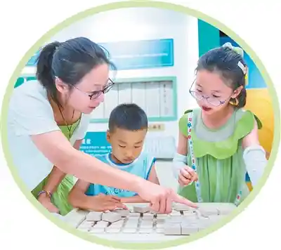 亲子共学新纪元：温暖课堂里的成长密码