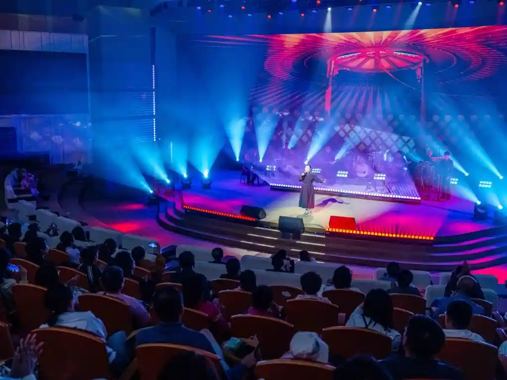 阿尔山夜炫彩:一场点燃草原星空的文艺盛宴