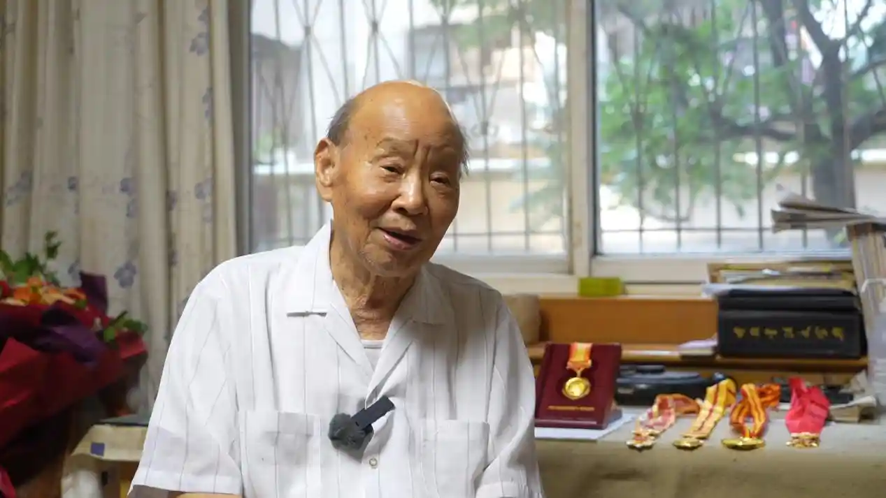 山河为证：一枚纪念章背后的家国史诗