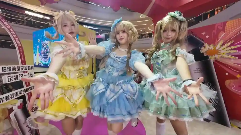 新华视点｜暑期文旅热力全开：清凉避暑与沉浸式主题展引爆消费新潮流