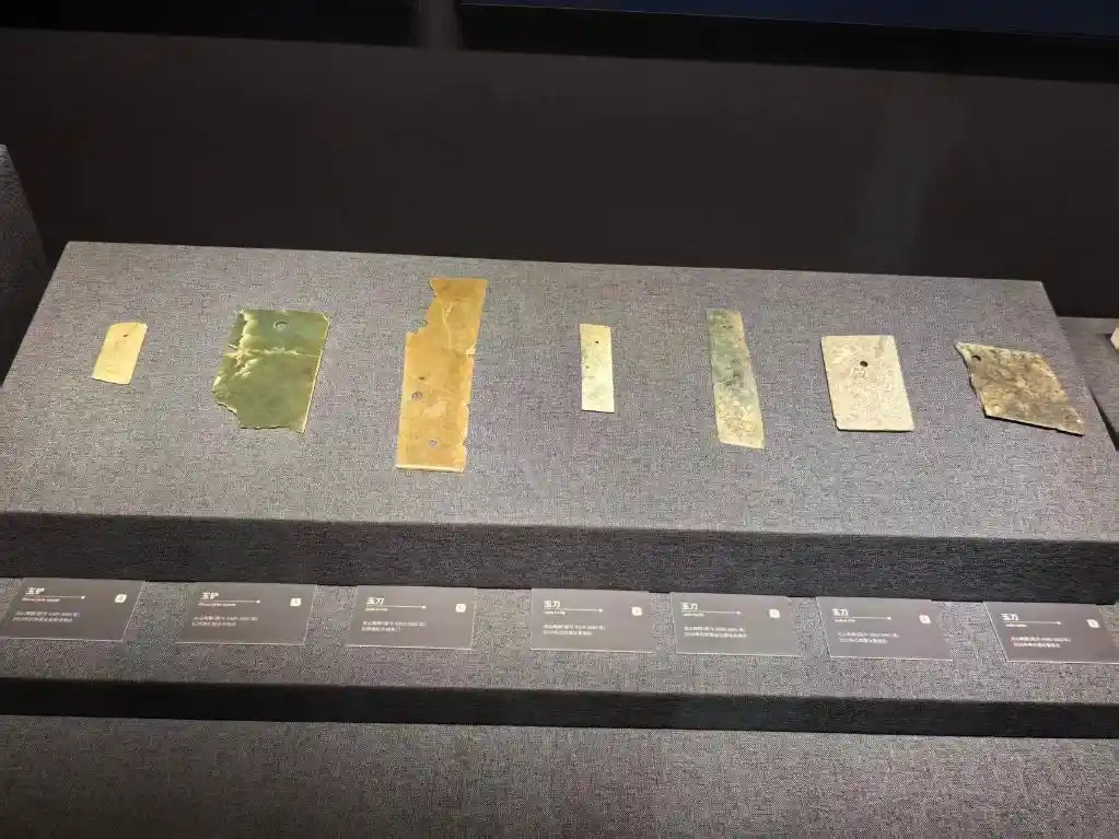 黄土深处的文明密码：石峁遗址揭开中华文明新篇章